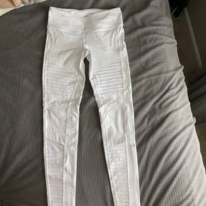Alo moto leggings